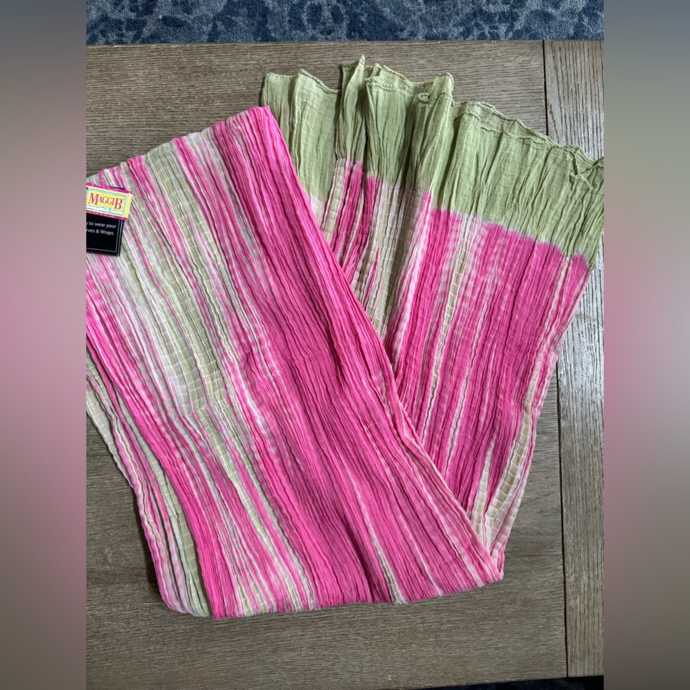 Scarf NWT pink and green crushed